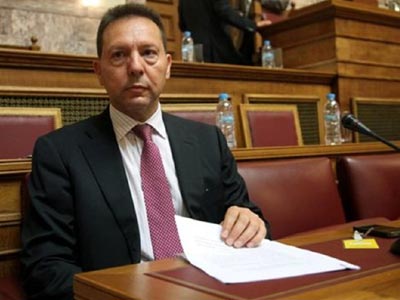 Στοιχεία για τους «97» ζητεί ο Στουρνάρας