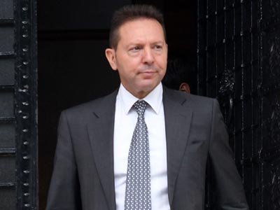 Παρέμβαση Στουρνάρα ζητούν οι φαρμακευτικές επιχειρήσεις