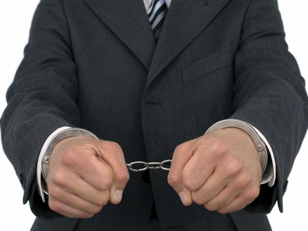 Συλλήψεις για χρέη στο Δημόσιο