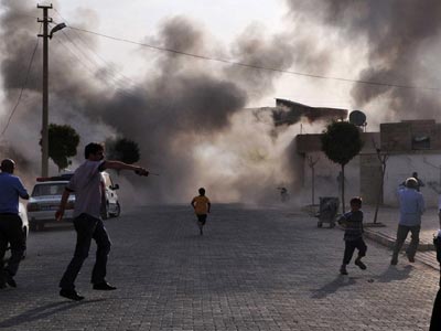 Νέοι βομβαρδισμοί κοντά στα σύνορα της Τουρκίας