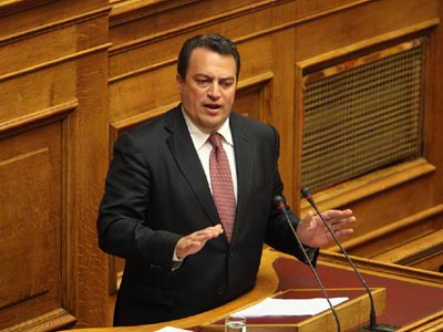 «Απαράδεκτη η απόσυρση του φόρου για τα σκάφη»