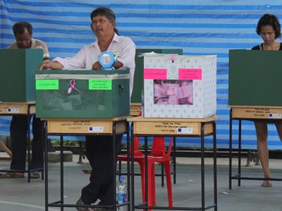 Κρίσιμες εκλογές στην Μπανγκόκ