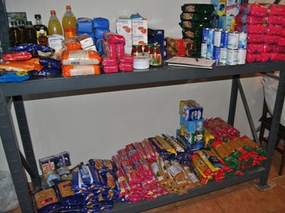 Κρήτη: Μοίρασαν τρόφιμα σε απόρους