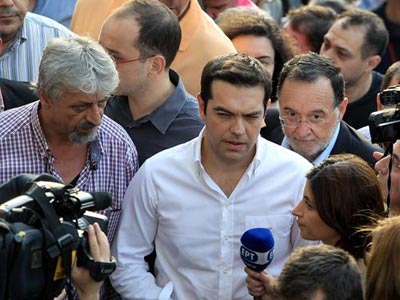 «Στημένο παιχνίδι από τη συγκυβέρνηση»