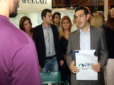 Τσίπρας: «”Ταφόπλακα” για την οικονομία τα νέα μέτρα»