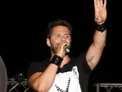 Έφοδος του ΣΔΟΕ στη συναυλία του Γ. Τσαλίκη στο Αίγιο