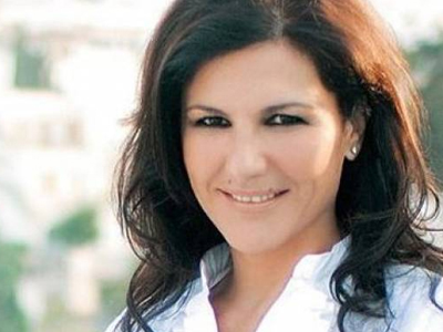 Διακοπές στην Πάρο για την Μπήλιω Τσουκαλά