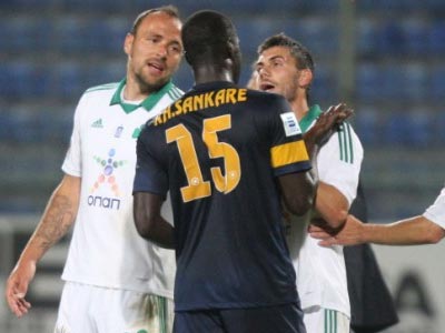 «Μου επιτέθηκε ρατσιστικά ο Λαγός»