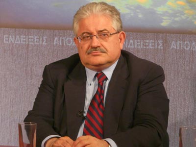 Αυτοψία Τζαβάρα στις ζημιές που υπέστη το κάστρο της Κορώνης