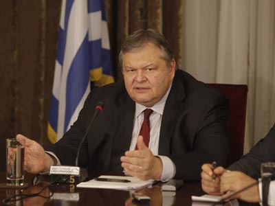 Βενιζέλος: «Δεν θα τολμήσουν να παραιτηθούν»