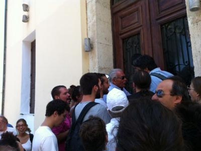 Προπηλάκισαν τον δήμαρχο Χανίων