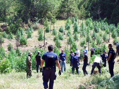 Όπλα, χασίς και αρχαία εντόπισε η αστυνομία στο Ρέθυμνο