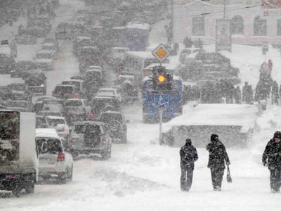 Σφοδρές χιονοπτώσεις σε Γερμανία και Ρωσία