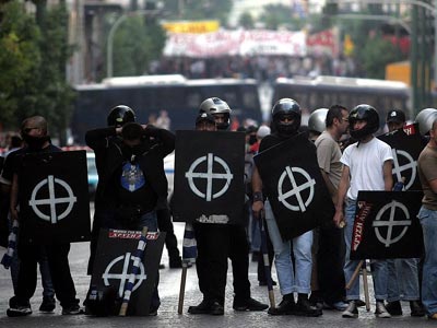 Νέες κλήσεις σε απολογία για την υπόθεση της Χρυσής Αυγής