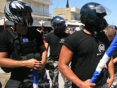 Οπλοστάσια τα σπίτια τριών φρουρών Χρυσαυγιτών βουλευτών