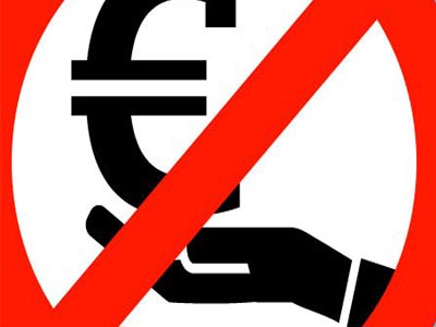 ΕΣΕΕ: Παύση πληρωμών για τους μικρομεσαίους