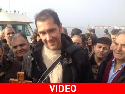 Δημόσιος υπάλληλος έπιασε τον Τίμιο Σταυρό στη Θεσσαλονίκη