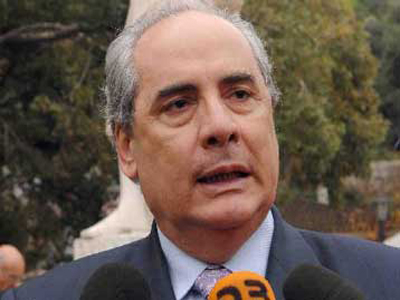 «Καράβι ακυβέρνητο η χώρα»