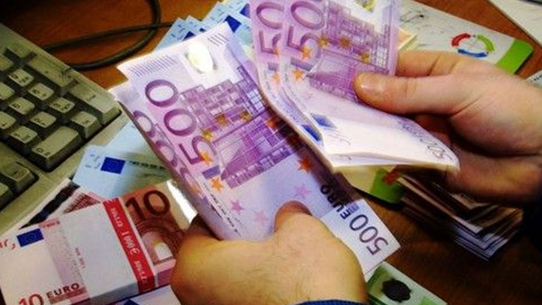 «Χτύπησε» και στα Καμένα Βούρλα ο απατεώνας εφοριακός