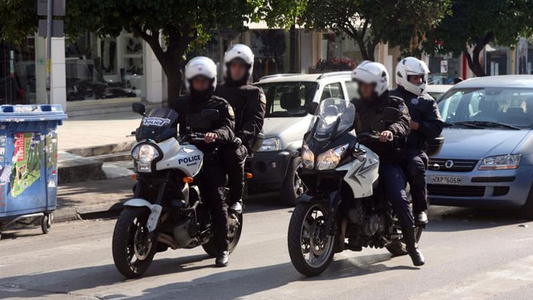 Τσαντάκηδες με κλεμμένο φορτηγό στο Ηράκλειο