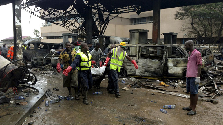 Γκάνα: Ισχυρή έκρηξη αφήνει 150 νεκρούς