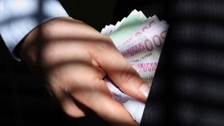 Ηράκλειο: Γνωστός εργολάβος στα χέρια της αστυνομίας για απάτες