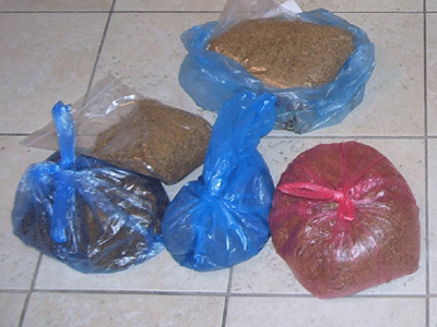 Αμαλιάδα: Τους συνέλαβαν για κατοχή λαθραίου καπνού