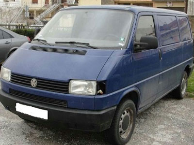 Αλεξ/πολη: Μετέφερε 19 μετανάστες σε μίνι βαν