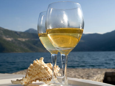 Σημαντικές εξελίξεις στον οινικό χάρτη της Σαντορίνης