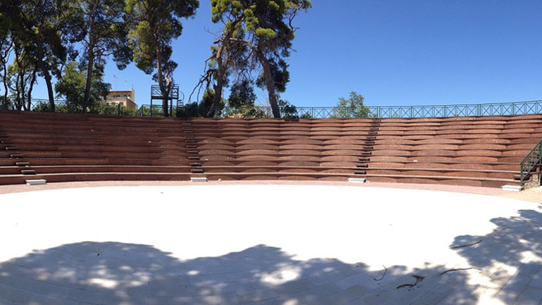 Αίγιο: Τίμησαν τον διεθνούς φήμης βαθύφωνο Γιώργο Παππά