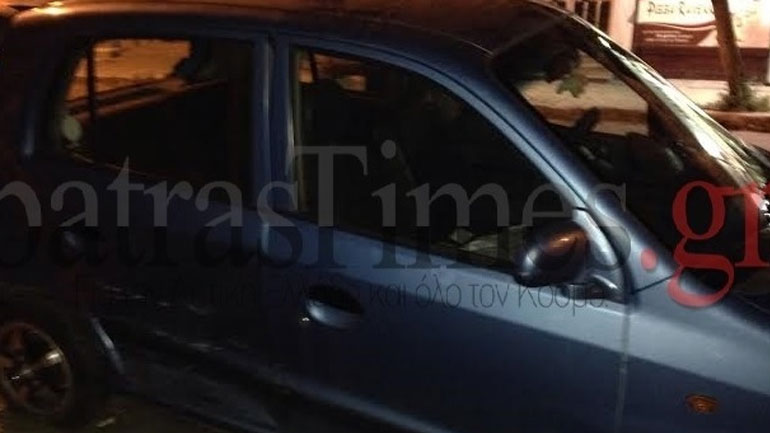 Ανατροπή αυτοκινήτου το βράδυ στην Πάτρα