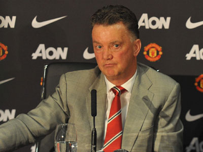 Ο Φαν Χαάλ θέλει να δυναμώσει το κέντρο