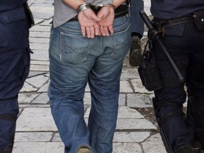 Καβάλα: Νεαρός έκλεψε ηλικιωμένη στο σπίτι της