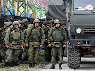 Λίγο πριν την Σύνοδο Κορυφής η Μόσχα ξεκίνησε στρατιωτικά γυμνάσια στην Κριμαία