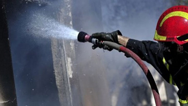 Στις φλόγες καφέ μπαρ τα ξημερώματα στο Ηράκλειο