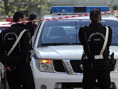 Λήστεψαν ηλικιωμένο και πήγαν εκδρομή με τα κλεμμένα