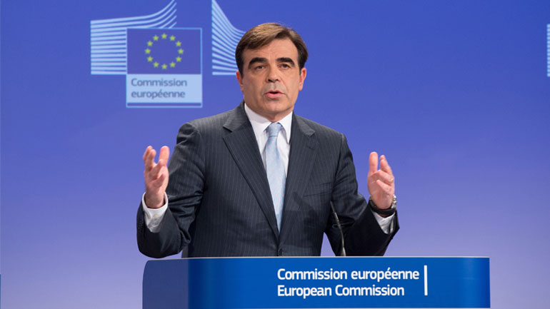 Η Κομισιόν έτοιμη να καθίσει εκ νέου στο τραπέζι των διαπραγματεύσεων