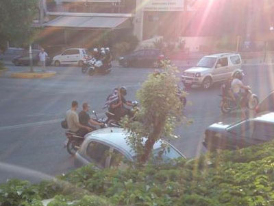 Με αυτοκίνητο της Βουλής τα τάγματα εφόδου της Χρυσής Αυγής