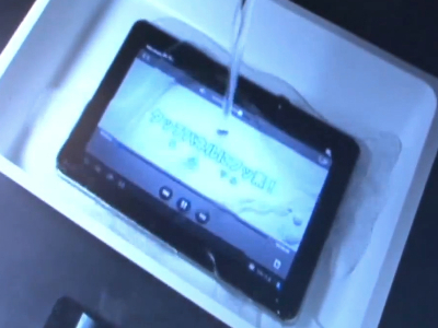 Κινητά τηλέφωνα / ταμπλέτες & νερό: πλέον «φίλοι» χάρη στην ανακάλυψη Ιαπώνων επιστημόνων