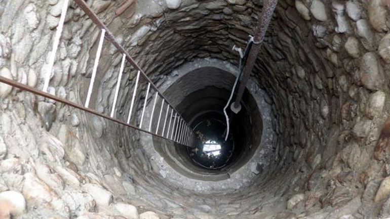 Μεσσηνία: Αποκαλύπτεται το πηγάδι στους Αγίους Αποστόλους