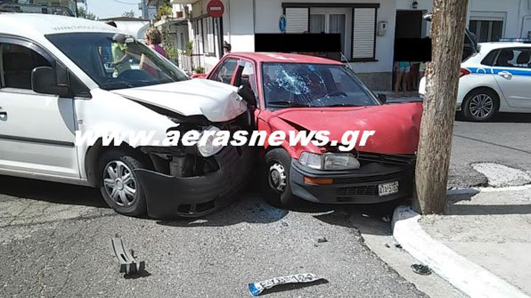 Αγρίνιο: Σφοδρή σύγκρουση αυτοκινήτων με τρεις τραυματίες