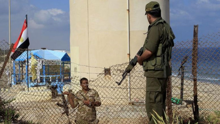 Αίγυπτος: Ένοπλοι εξαπέλυσαν επιθέσεις στο Βόρειο Σινά