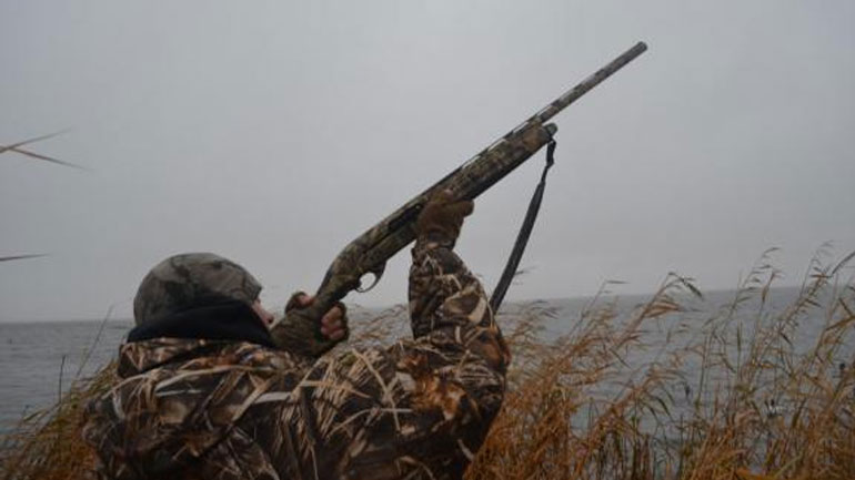 Καθολική απαγόρευση του κυνηγιού στον Αμβρακικό