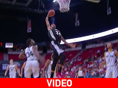 Ιπτάμενος Αντετοκούνμπο