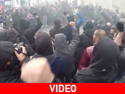 Μεγάλη αντιφασιστική διαδήλωση στο Παρίσι