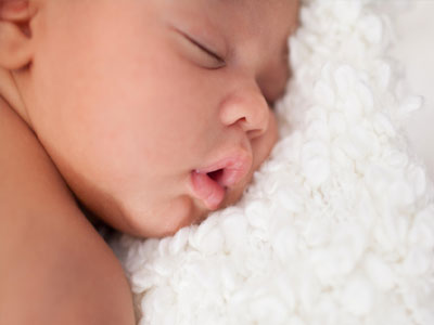 Πρέβεζα: Κινητοποίηση για το ενός μηνός βρέφος Αφγανών μεταναστών