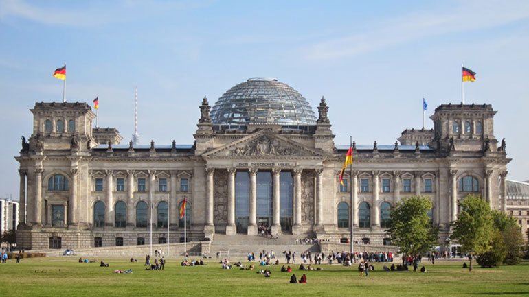 Το δημοψήφισμα διχάζει το Βερολίνο