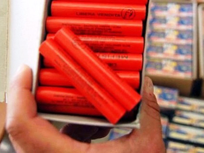 Βόλος: Συνελήφθη 17χρονος για κροτίδες Βόλος: Συνελήφθη 17χρονος για κροτίδες