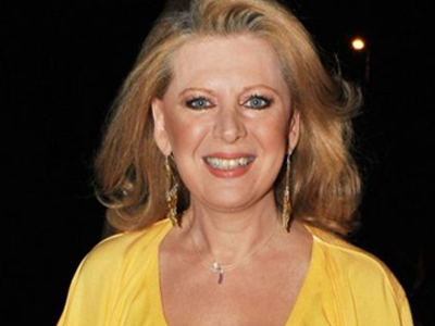 Η Έλενα Ακρίτα κινείται νομικά για τις διαδικτυακές απειλές