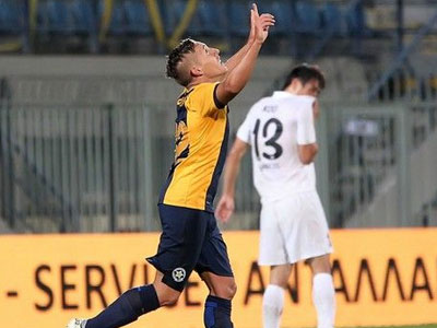 Ντε Μπλάσις: «Μεγάλη επιτυχία, τυχερό το γκολ μου»